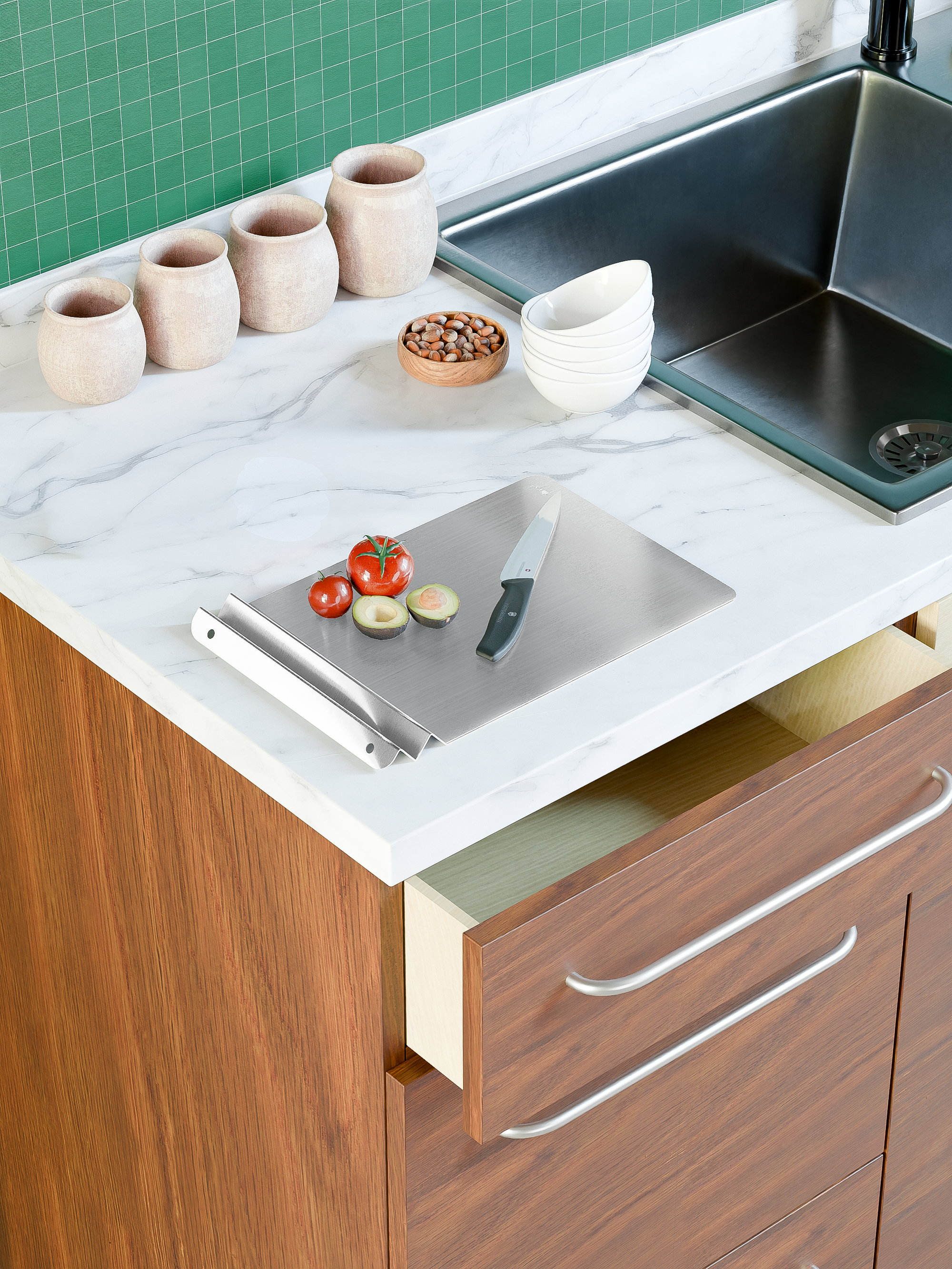 Steel chopping board