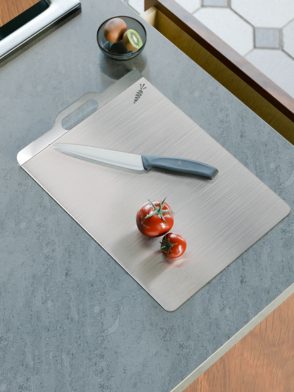 Steel chopping board